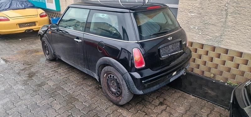 Gebraucht Mini ONE 101 PS (74 kW) 2002 Schwarz Kleinwagen