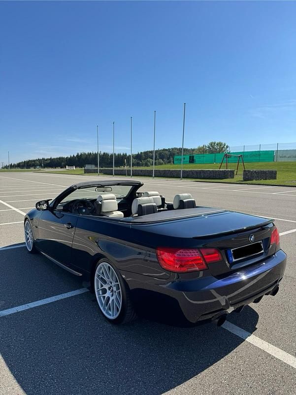 Schwarz Gebraucht 2011 BMW 325 Cabriolet Performance Cabrio | 15.000 € (Etwas zu teuer) - Bild 1/4
