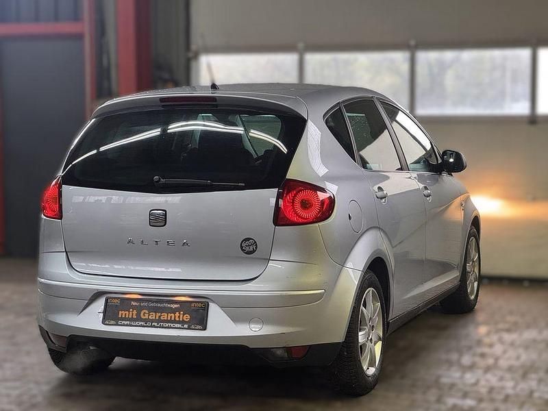 Gebraucht Seat Altea 105 PS (77 kW) 2010 Silber Van / Kleinbus