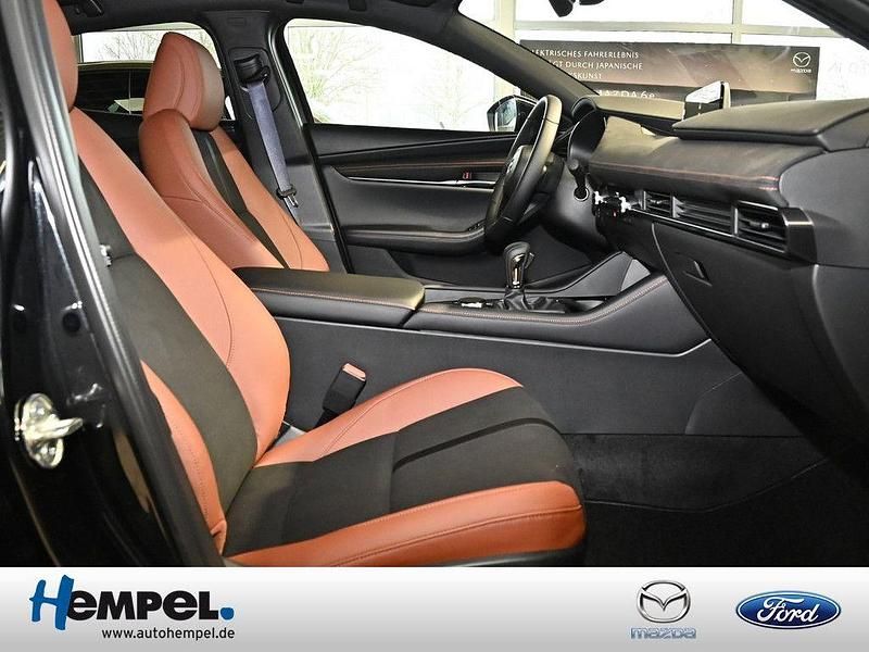 Neu Mazda 3 140 PS (102 kW) 2026 Schwarz Limousine