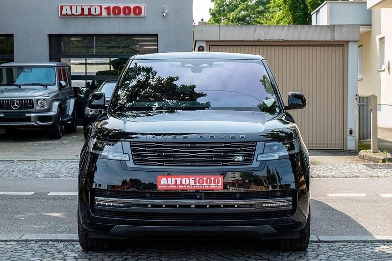 Gebraucht Land Rover Range Rover 400 PS (294 kW) 2024 Santorini black SUV