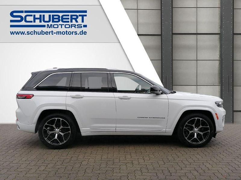 Gebraucht Jeep Grand Cherokee Summit 272 PS (200 kW) 2023 Weiß SUV