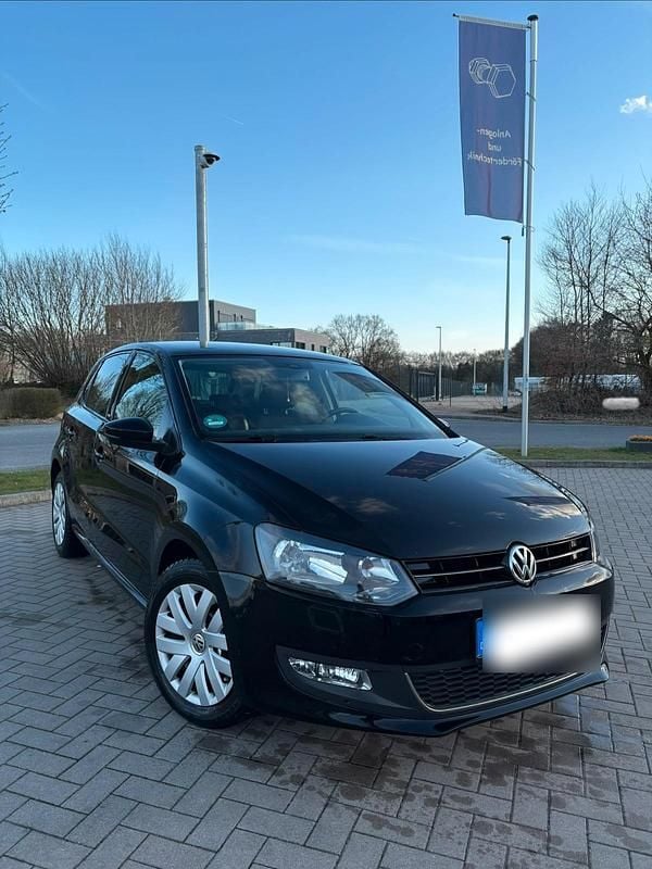 Gebraucht VW Polo 60 PS (44 kW) 2012 Schwarz Kleinwagen