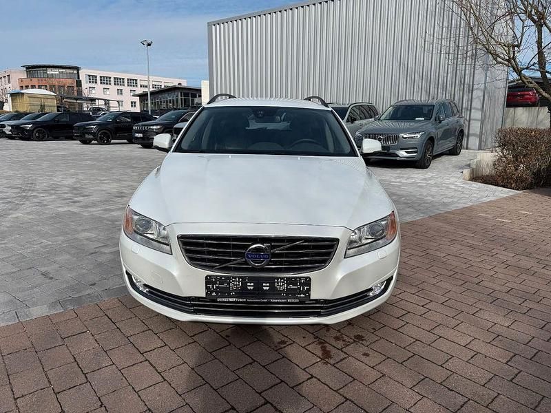 Gebraucht Volvo V70 181 PS (133 kW) 2014 Weiß Kombi