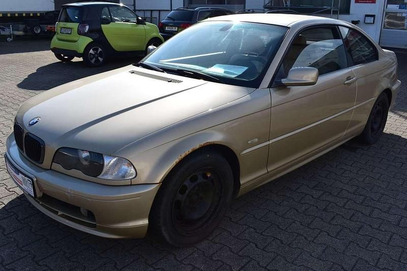 Gebraucht BMW 320 150 PS (110 kW) 2000 Gold Coupé
