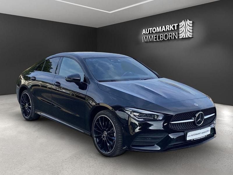 Schwarz Gebraucht 2021 Mercedes CLA250e AMG Limousine | 30.190 € (Fairer Preis) - Bild 1/4