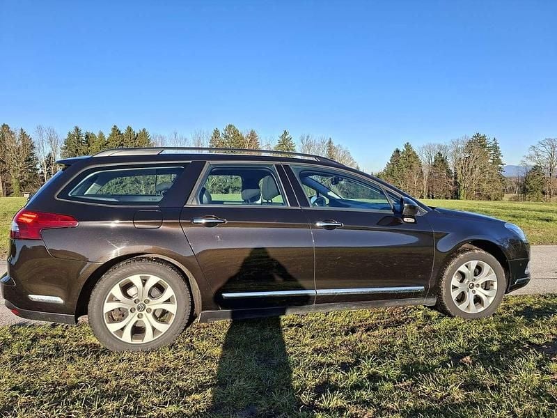 Gebraucht Citroën C5 Tendance 140 PS (102 kW) 2015 Braun Kombi