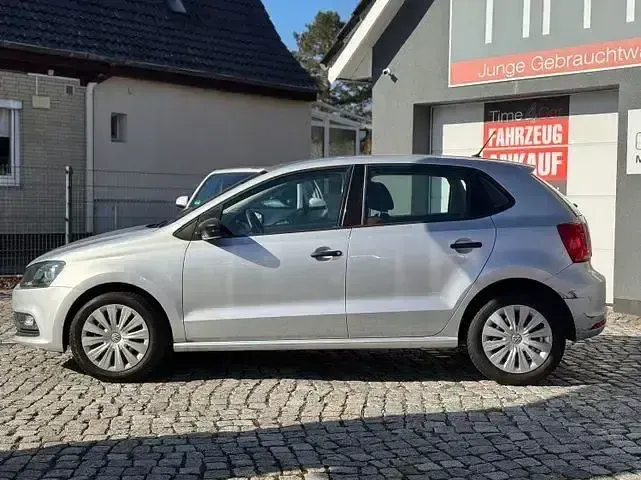 Używany VW Polo 75 KM (55 kW) 2017 Srebrny Hatchback