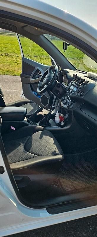 Gebraucht Toyota RAV4 150 PS (110 kW) 2012 Weiß SUV