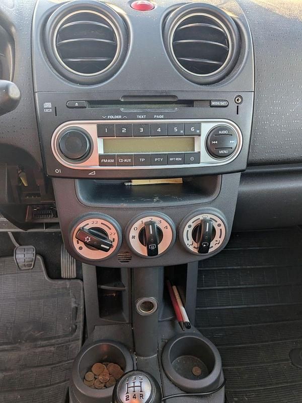 Gebraucht Mitsubishi Colt 75 PS (55 kW) 2011 Silber Kleinwagen