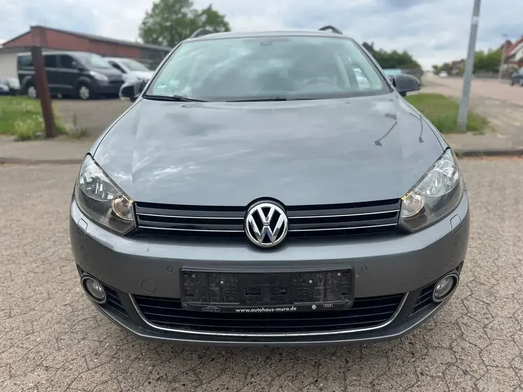 Gebraucht VW Golf VI Style 105 PS (77 kW) 2011 Grau Kleinwagen