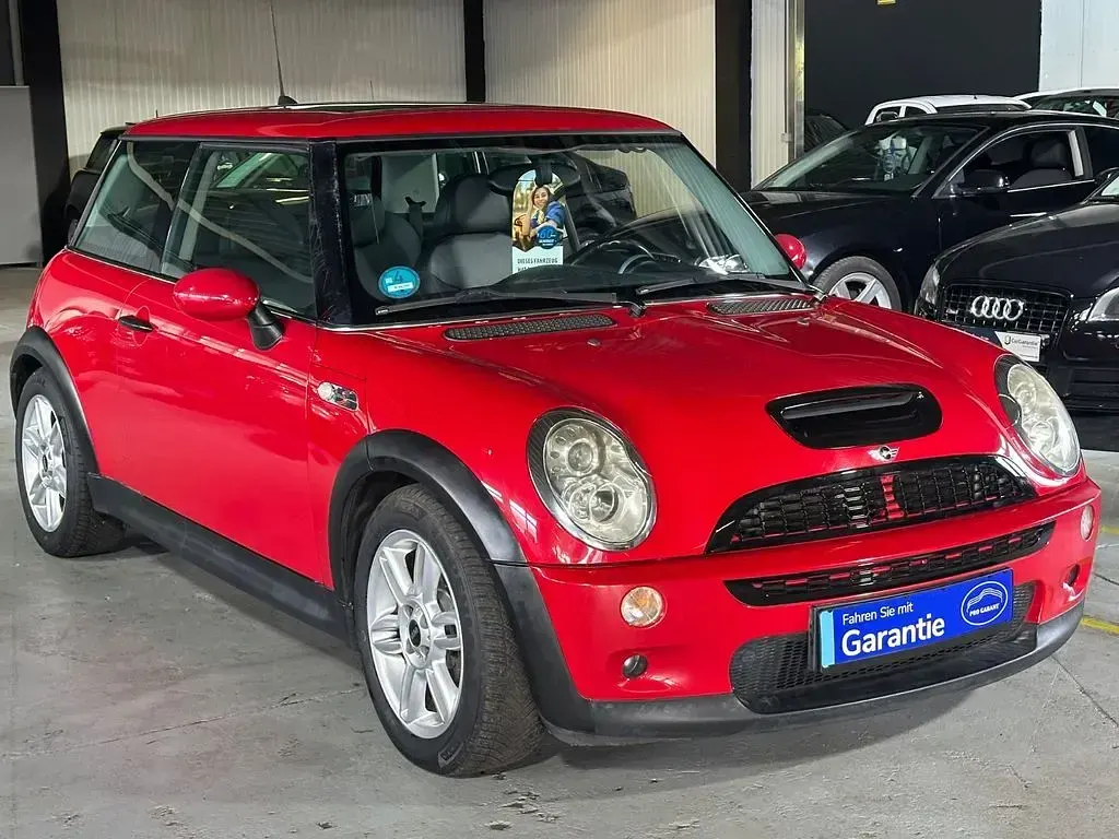 Używany Mini Cooper S 170 KM (125 kW) 2005 Czerwony Hatchback