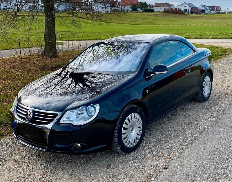 Schwarz Gebraucht 2008 VW Eos Cabrio | 6.499 € (Superpreis) - Bild 1/4