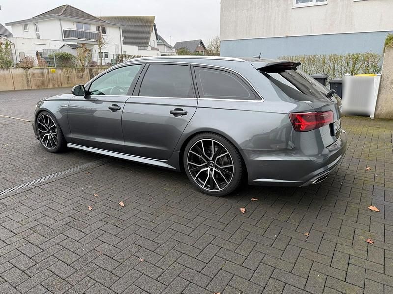 Gebraucht Audi A6 272 PS (200 kW) 2016 Grau Kombi