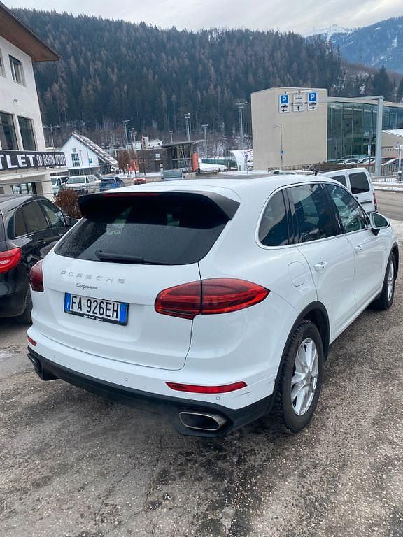 Gebraucht Porsche Cayenne 262 PS (192 kW) 2015 Weiß SUV