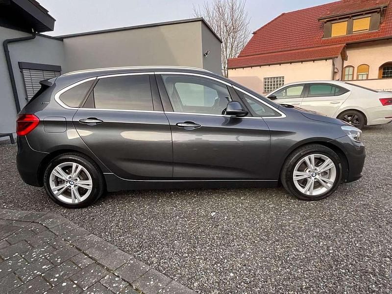 Gebraucht BMW 225 Advantage 136 PS (100 kW) 2016 Grau Van / Kleinbus
