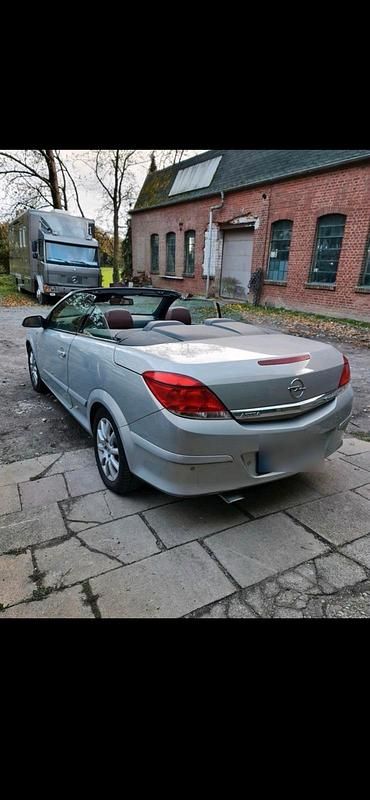 Gebraucht Opel Astra Cabriolet 115 PS (84 kW) 2007 Grau Cabrio