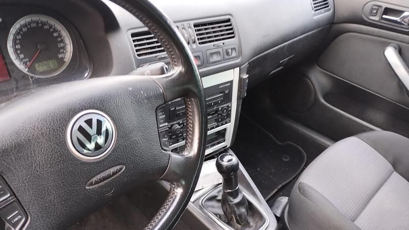 Gebraucht VW Bora 101 PS (74 kW) 2002 Blau Kombi