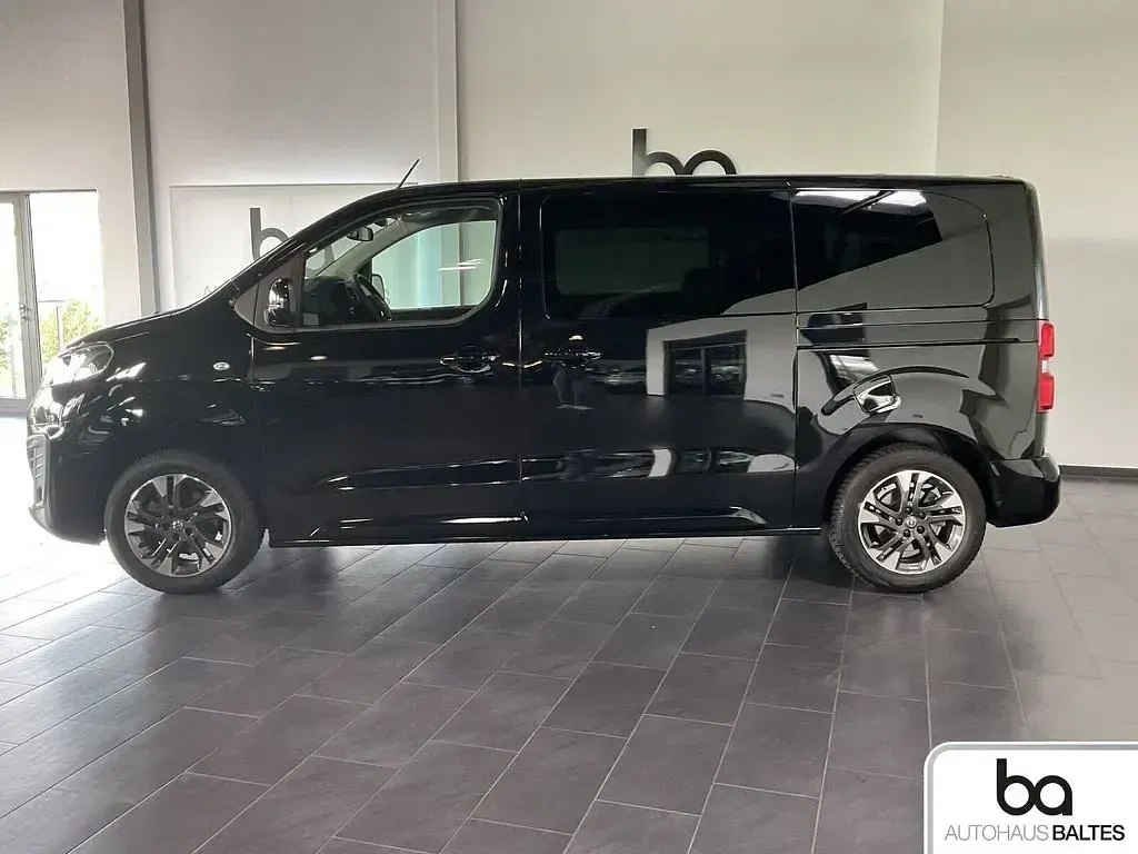 Gebraucht Opel Zafira Life Edition 177 PS (130 kW) 2022 Diamandschwarz met. Van / Kleinbus