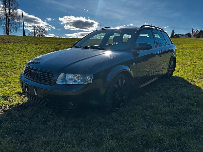 Używany Audi A4 Sport 155 KM (114 kW) 2003 Czarny Kombi