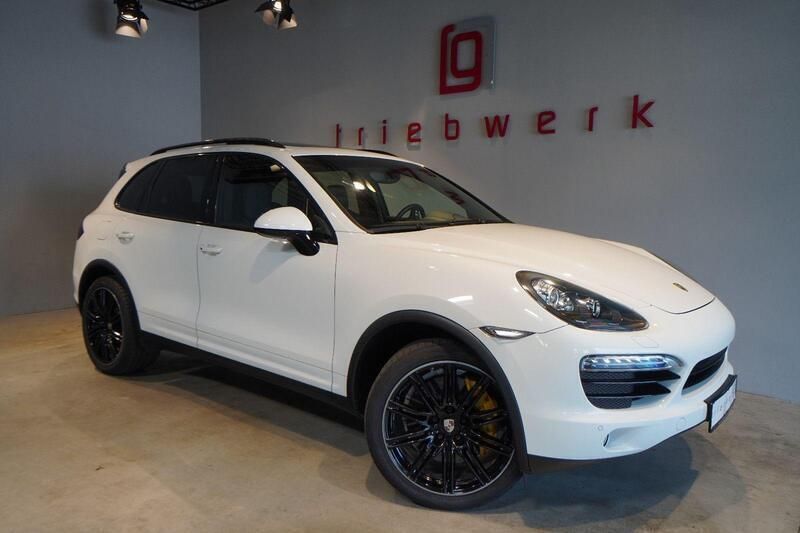 Weiß Gebraucht 2012 Porsche Cayenne S SUV | 37.941 € (Teuer) - Bild 1/4