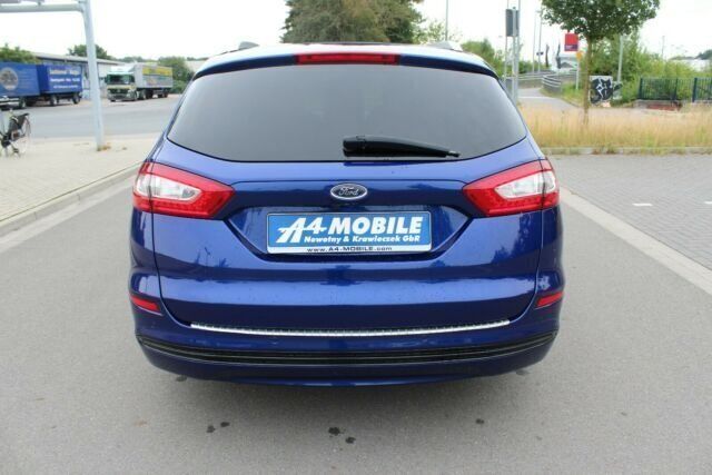 Gebraucht Ford Mondeo Titanium 150 PS (110 kW) 2016 Blau metallic Kombi