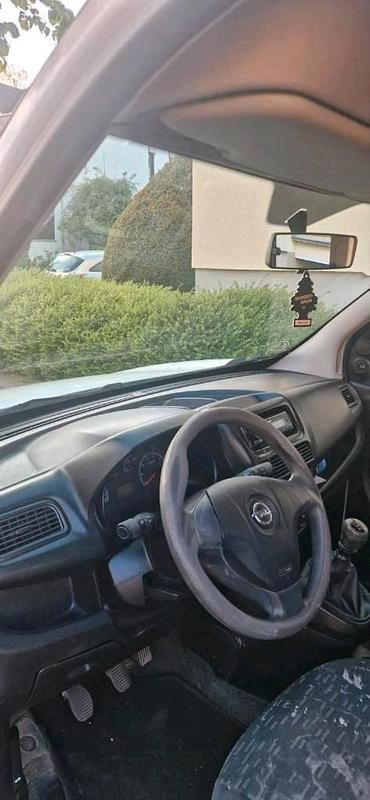 Second-hand Opel Combo 95 CP (69 kW) 2013 Alb Monovolum