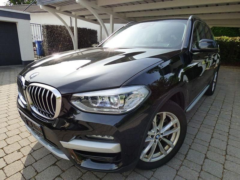 Black sapphire metallic Gebraucht 2020 BMW X3 xLine SUV | 32.985 € (Fairer Preis) - Bild 1/4