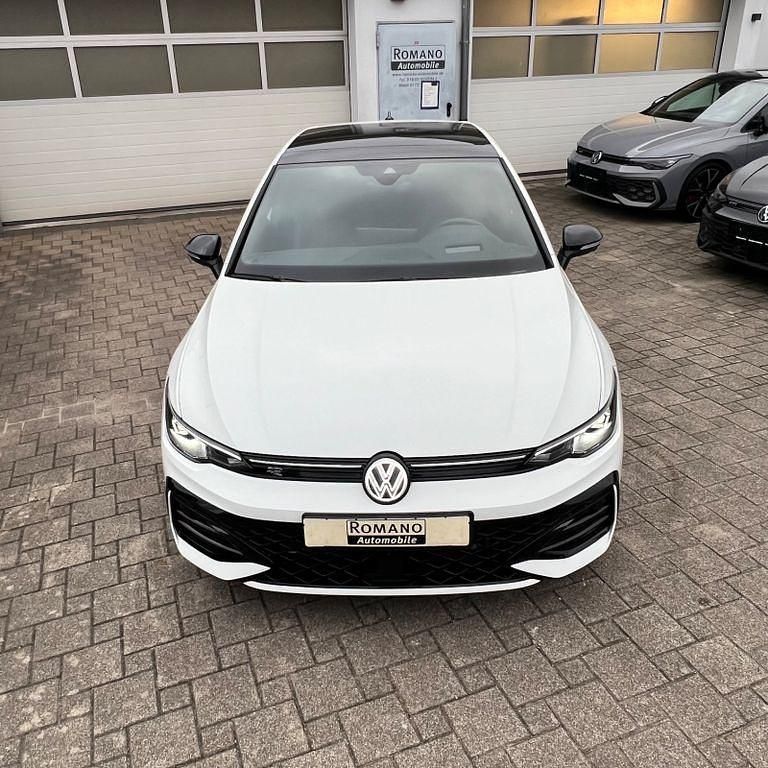 Gebraucht VW Golf VIII R-line 150 PS (110 kW) 2024 Weiß Limousine