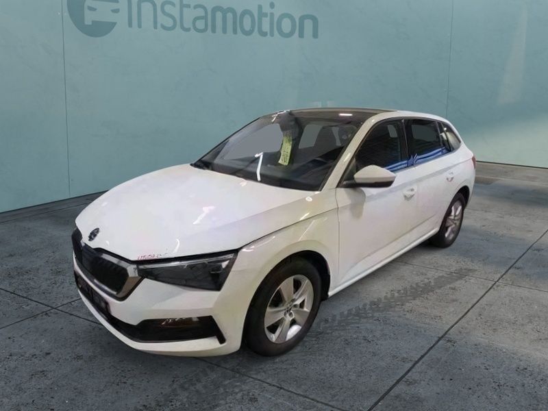 Weiß Gebraucht 2021 Skoda Scala Style Kleinwagen | 20.930 € (Guter Preis) - Bild 1/4