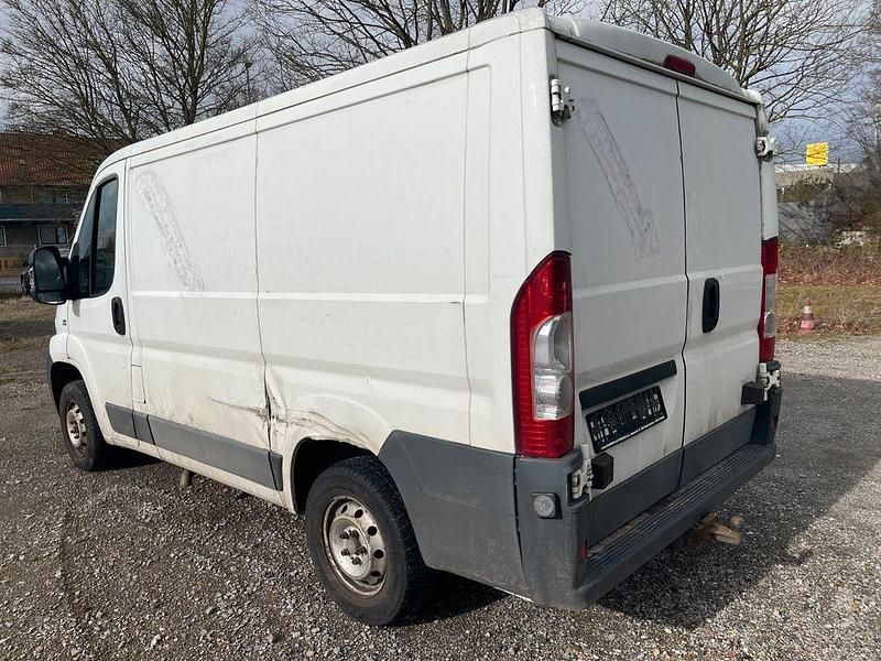 Gebraucht Fiat Ducato 101 PS (74 kW) 2011 Weiß Van