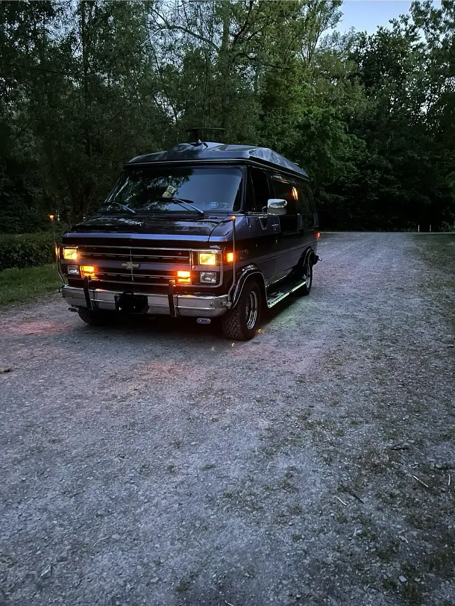 Gebraucht Chevrolet G 199 PS (146 kW) 1990 Blau Van