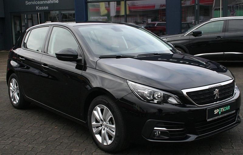 Gebraucht Peugeot 308 Active 110 PS (80 kW) 2021 Perla nera schwarz Limousine
