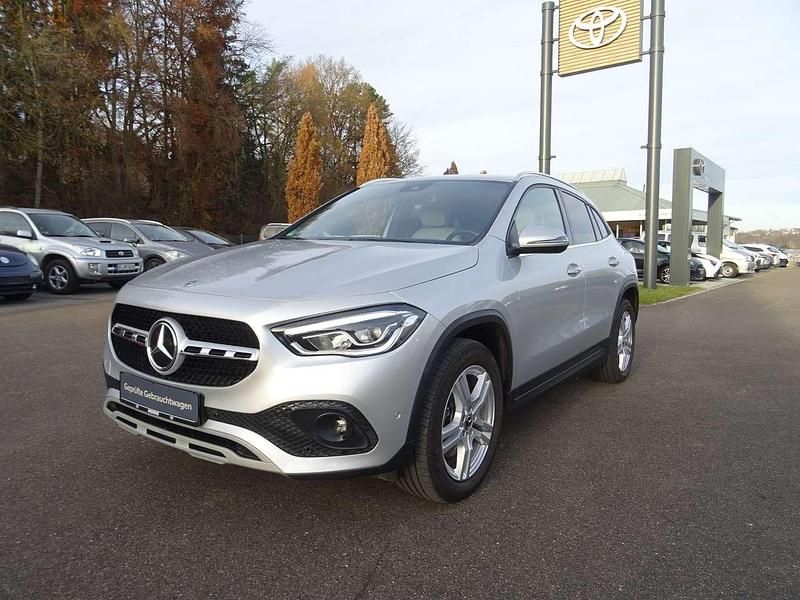Iridiumsilber Gebraucht 2021 Mercedes GLA250 SUV | 30.000 € (Superpreis) - Bild 1/4