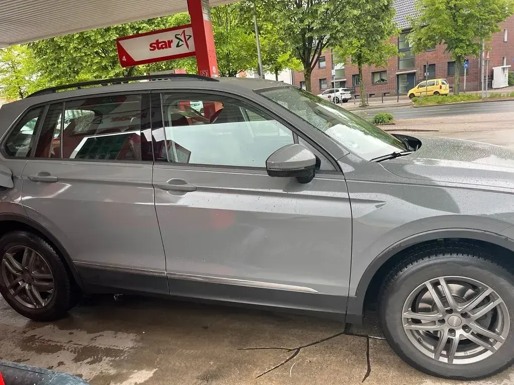 Gebraucht VW Tiguan 150 PS (110 kW) 2022 Weiß SUV