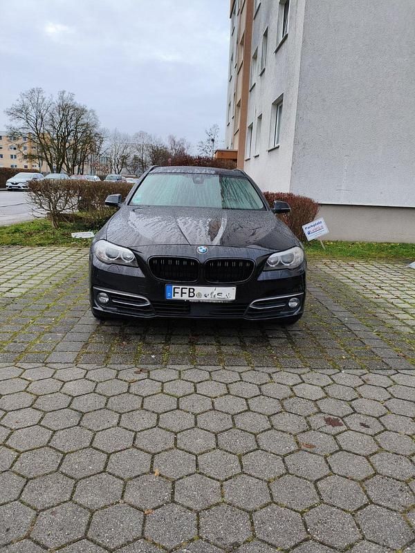 Schwarz Gebraucht 2014 BMW 530 Kombi | 10.000 € (Guter Preis) - Bild 1/4