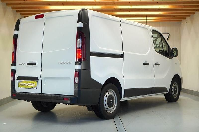 Second-hand Renault Trafic 120 CP (88 kW) 2020 Alb Monovolum