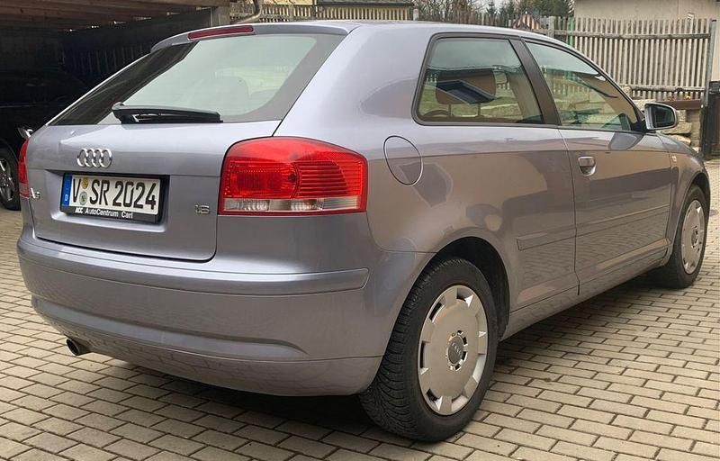 Gebraucht Audi A3 Ambiente 102 PS (75 kW) 2004 Silber Kleinwagen