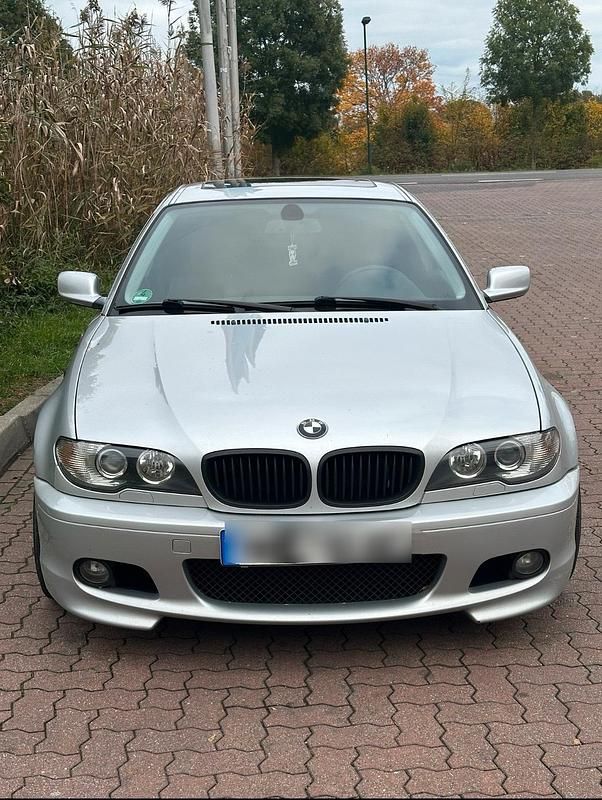 Silber Gebraucht 2003 BMW 320 Coupé | 4.500 € (Fairer Preis) - Bild 1/4