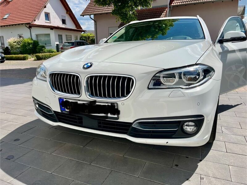 Weiß Gebraucht 2017 BMW 520 Luxury Line Kombi | 17.500 € (Superpreis) - Bild 1/4