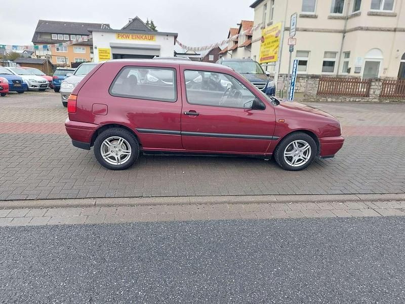 Gebraucht VW Golf III 75 PS (55 kW) 1995 Rot Limousine
