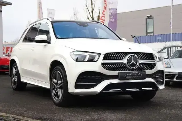 Gebraucht Mercedes GLE400 AMG line 330 PS (242 kW) 2021 Diamantweiss  metalliclack SUV