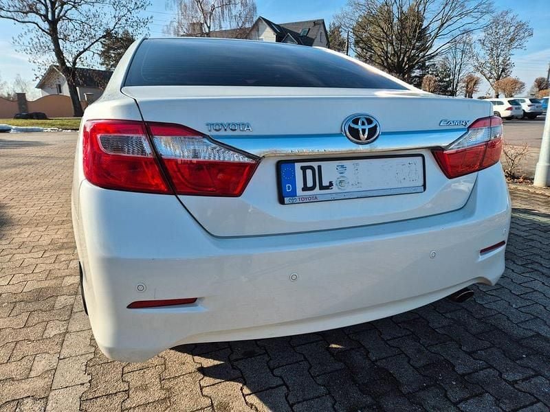 Gebraucht Toyota Camry 178 PS (130 kW) 2011 Weiß Limousine