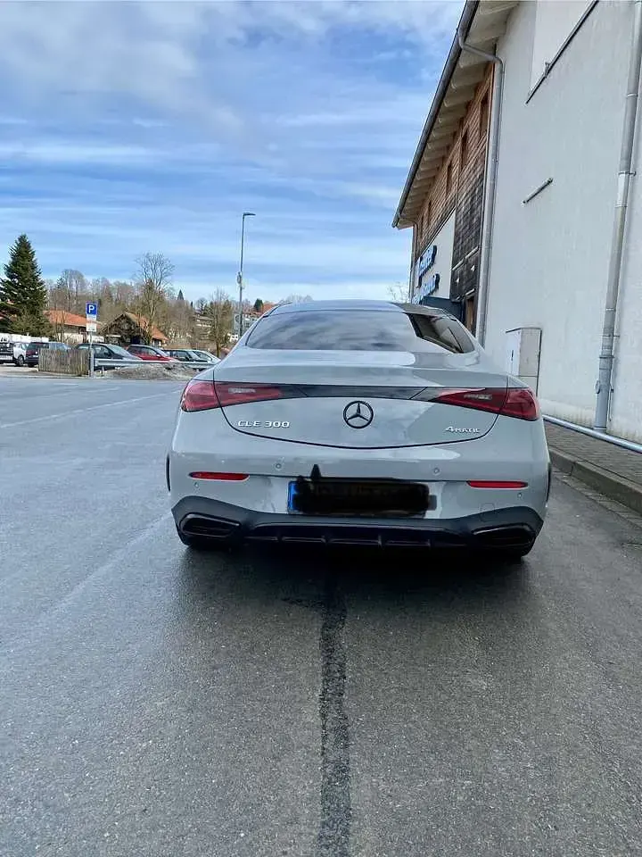 Gebraucht Mercedes CLE300 258 PS (189 kW) 2023 Coupé
