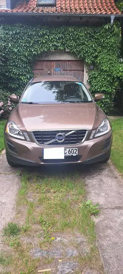 Gebraucht Volvo XC60 Summum 215 PS (158 kW) 2013 Braun SUV