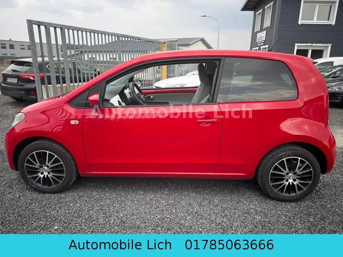 Używany Seat Mii Style 75 KM (55 kW) 2013 Czerwony Hatchback