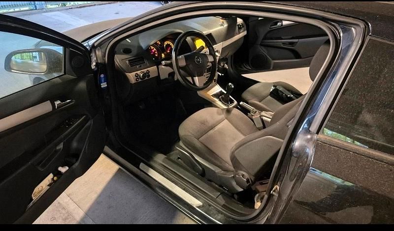 Gebraucht Opel Astra GTC 2008 Schwarz Coupé