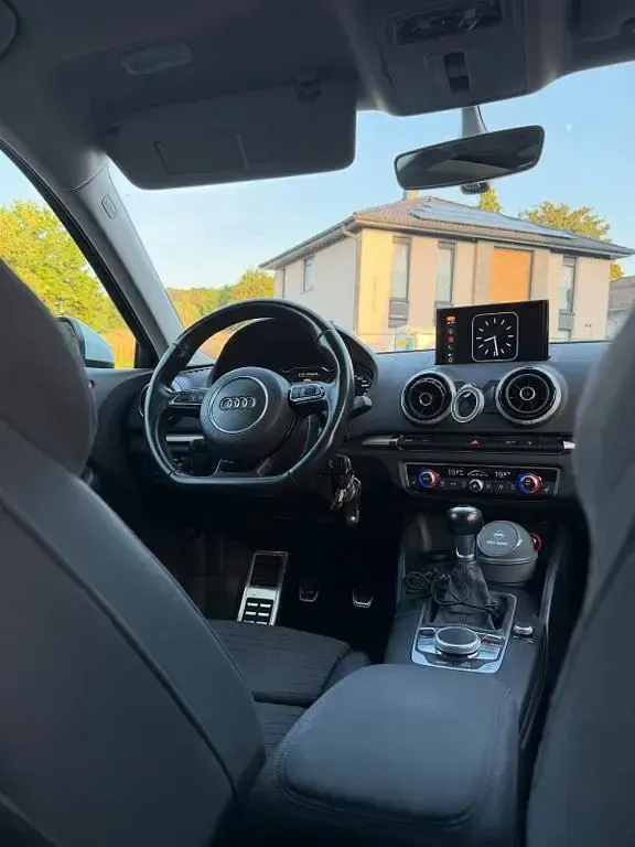 Gebraucht Audi A3 Ambiente 150 PS (110 kW) 2015 Weiß Limousine