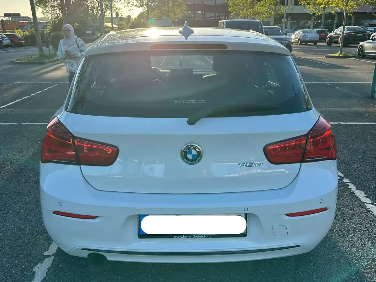 Gebraucht BMW 116 116 PS (85 kW) 2016 Weiß Kleinwagen