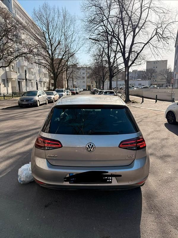 Gebraucht VW Golf VII 90 PS (66 kW) 2013 Kleinwagen